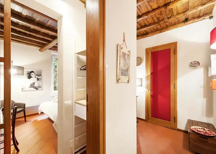 Gasthof Domo Guesthouse *